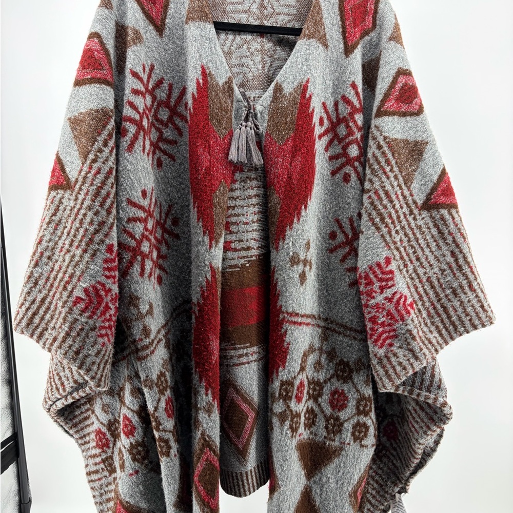 American Eagle Outfitters‎ Aztec Pattern Y2K Short Sleeve Poncho OSFA